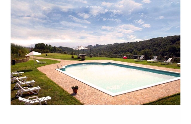 CORTE ESTERNA APARTMENT 1 in farmhouse with pool in Orvieto