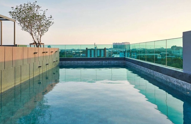 Cost-effective/450 meters from BTS /Sky Pool - Tambon Thepharak