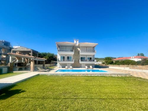 Costa Kalamos Suites