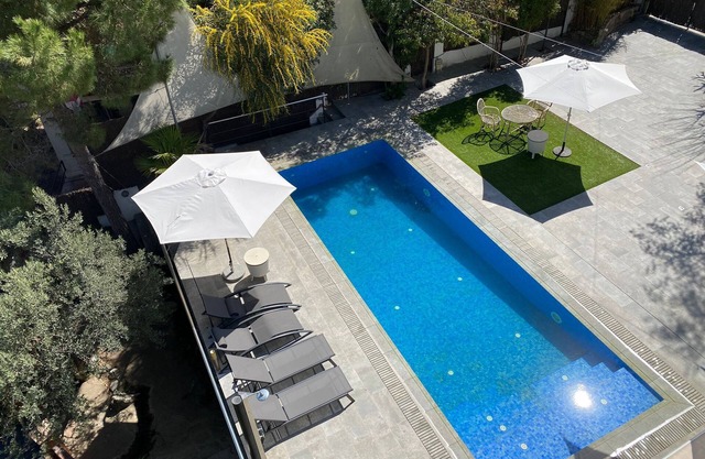 Costa Maresme 20 km BCN, Garden apartment & Private pool