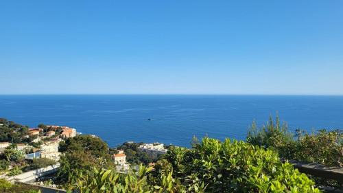Costa Plana apartment with terrace and sea view