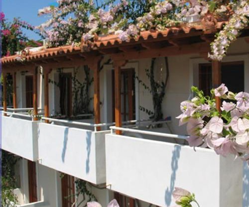 Costantonia Holiday Apartments