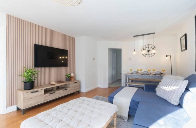 Cosy 2-Bed Apartment in Tivoli