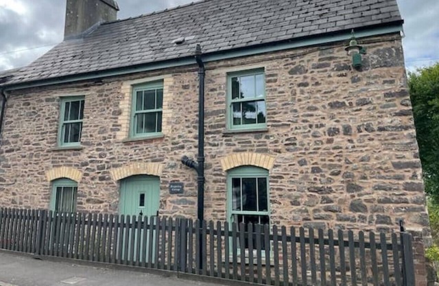 Cosy 2-bed cottage in Brecon