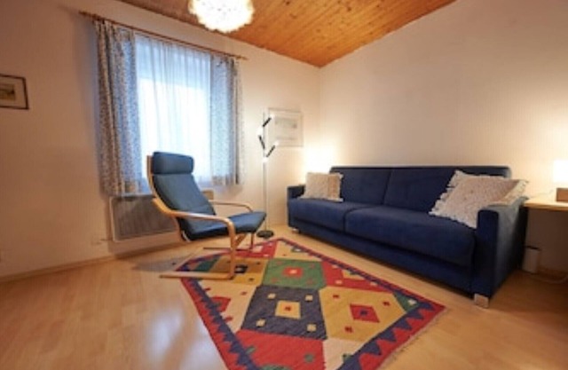 Cosy 2 room apartment close to historical center with private parking and wifi