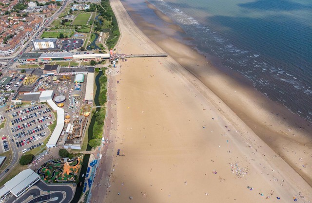 Cosy 8 berth caravan near to Skegness at Southview Holiday Park ref 33057F