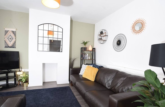 Cosy and Modern 2 Bed Family House in Abergele