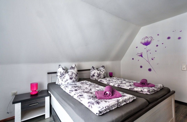 Cosy apartment for 2 people with WIFI, TV, pets allowed and parking