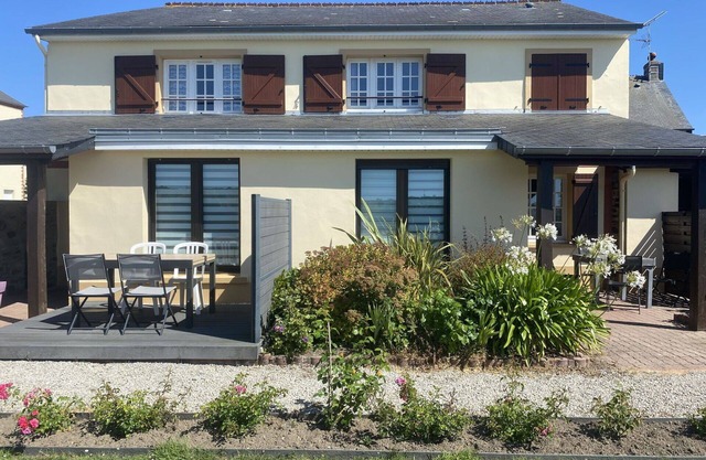 Cosy apartment in villa for 4 people with WIFI, TV, terrace, panoramic view and parking