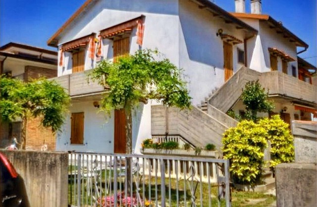 Cosy apartment 200m from the sea