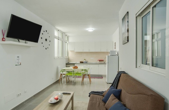 Cosy Apartment “2B El Amore” close to the Sea with Wi-Fi & Fans