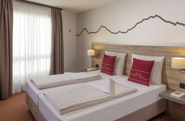 Cosy apartment for 2 guests with WIFI, pool, TV, terrace, pets allowed and parking