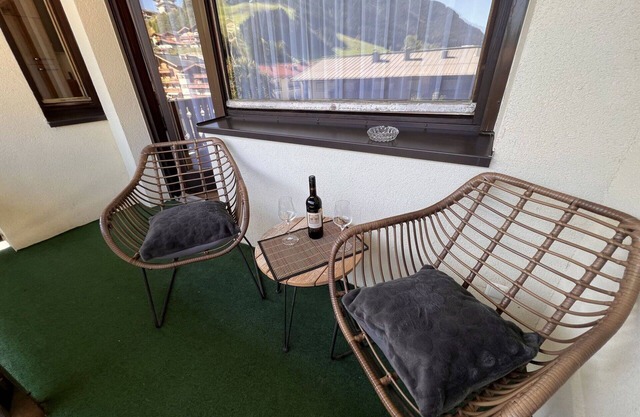 Cosy apartment for 3 people with WIFI, TV, balcony and parking
