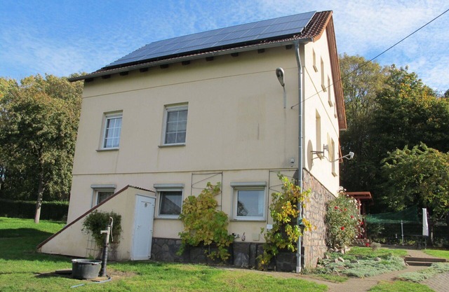Cosy apartment for 3 people with WIFI, TV, patio and parking