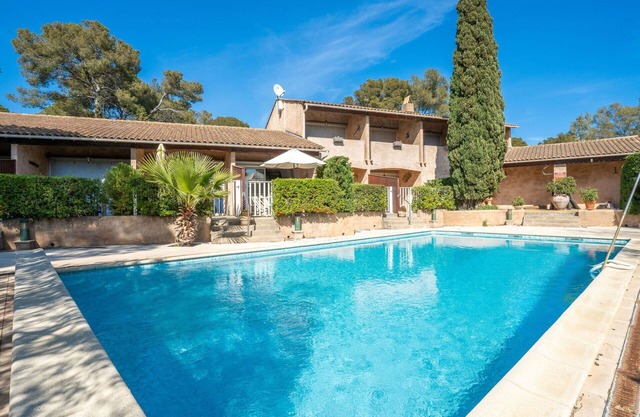 Cosy apartment for 4 guests with A/C, pool, WIFI, TV, terrace and pets allowed