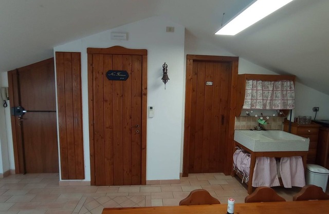 Cosy apartment for 4 guests with A/C, WIFI, TV, panoramic view and parking, close to Porto Recan.