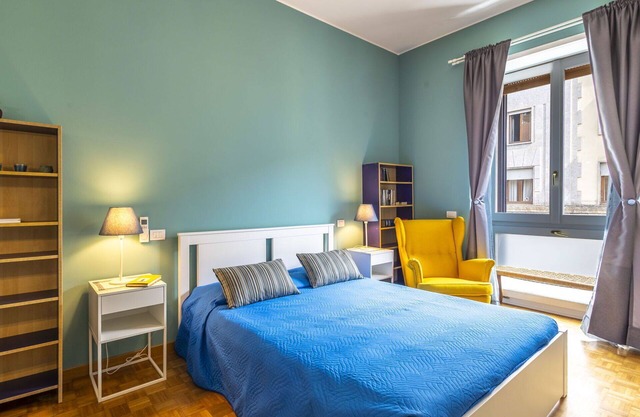 Cosy apartment for 4 people with A/C, WIFI, TV, balcony and parking