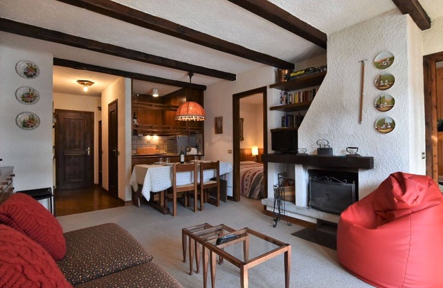 Cosy apartment for 5 guests with WIFI, TV, terrace and parking