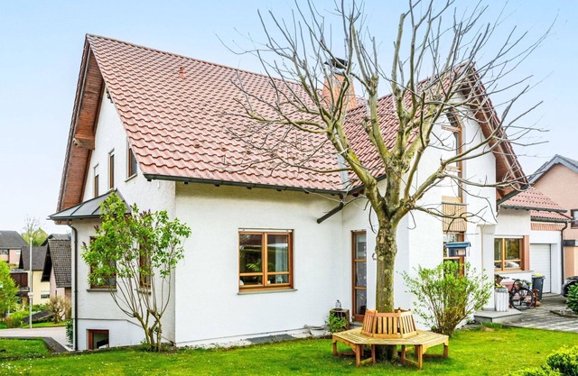 Cosy apartment for 5 people with WIFI, TV, terrace, pets allowed and parking
