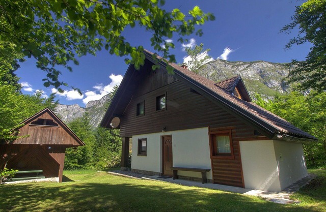 Cosy apartment for 5 people with TV and patio