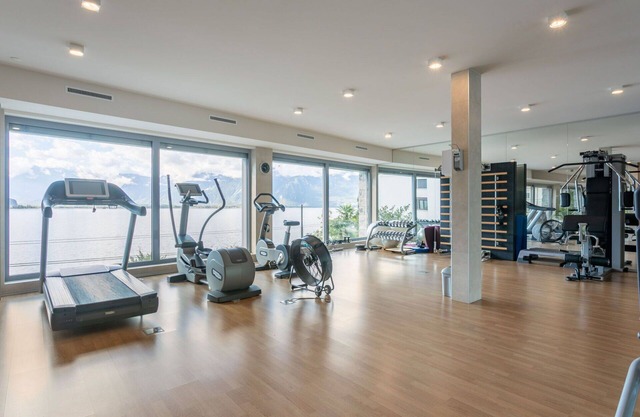 Cosy apartment for 6 people with WIFI, pool, TV, balcony, panoramic view and parking