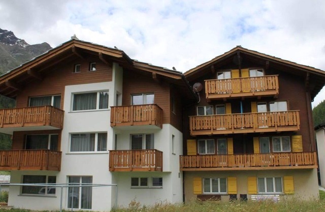Cosy apartment for 6 people with WIFI, TV and balcony