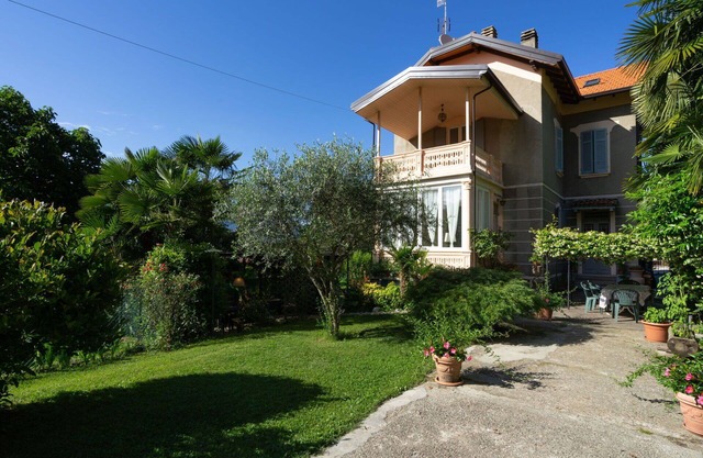 Cosy apartment for 6 guests with WIFI, TV, patio and pets allowed