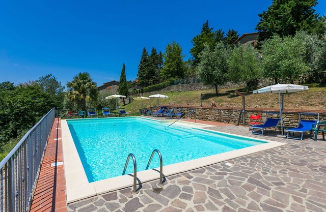 Cosy apartment for 6 guests with pool, WIFI, TV, patio, panoramic view and parking