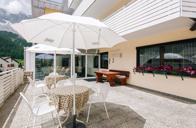 Cosy apartment for 6 people with WIFI, TV, terrace, pets allowed, panoramic view and parking