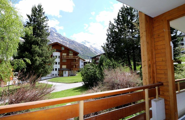Cosy apartment for 8 guests with WIFI, TV and balcony
