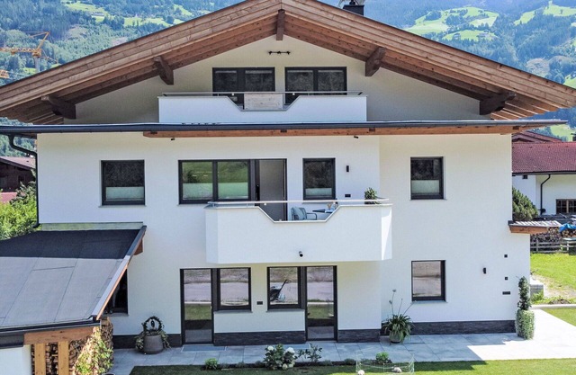Cosy apartment for 4 people with WIFI and terrace