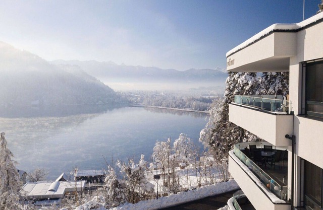 Cosy apartment for 9 people with WIFI, TV, balcony, panoramic view and parking
