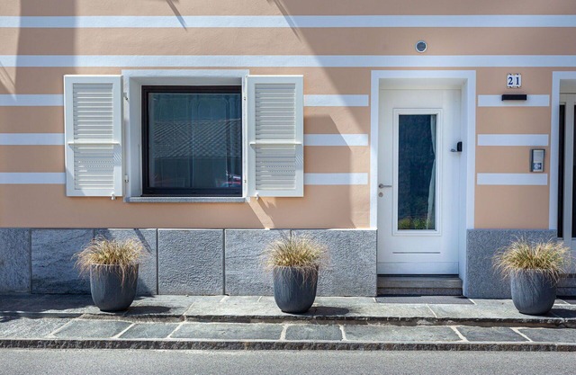Cosy apartment for 2 guests with WIFI, TV and parking