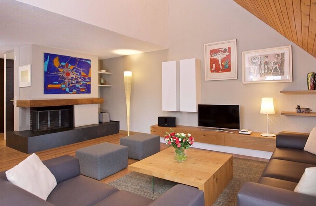 Cosy apartment for 5 people with pool, TV and balcony