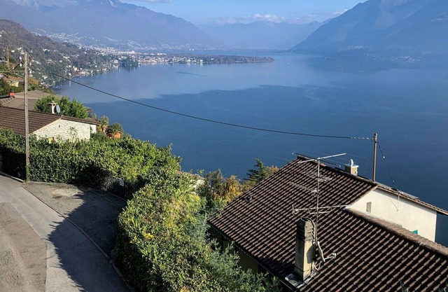 Cosy apartment for 4 guests with WIFI, TV, terrace, pets allowed, panoramic view and parking
