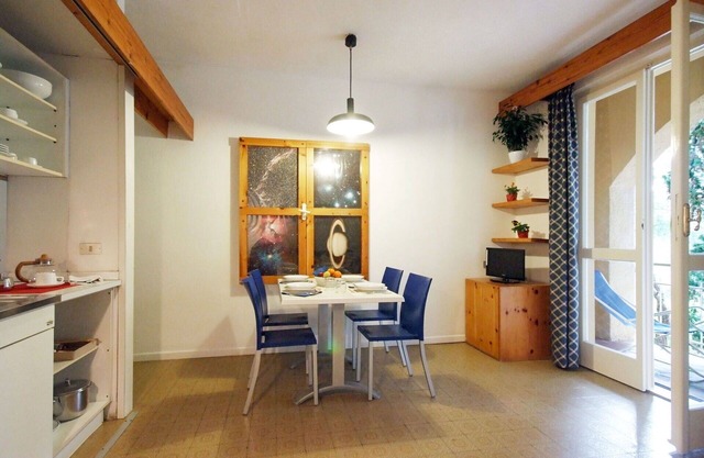 Cosy apartment for 4 people with A/C, WIFI, TV, terrace and parking