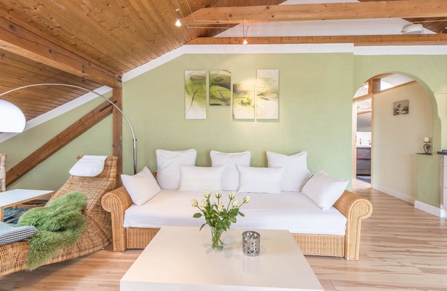 Cosy Apartment Gabi in Andechs with Wi-Fi; Parking Available, Pets Allowed
