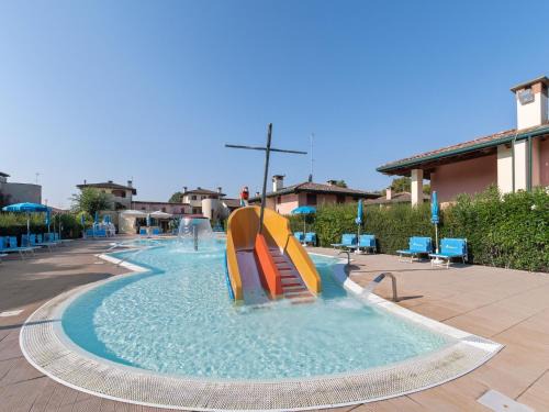 Cosy Apartment in Lido delle Nazioni with Pool