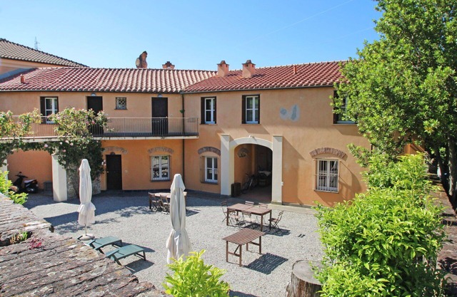 Cosy apartment in villa for 6 people with WIFI, TV, panoramic view and parking