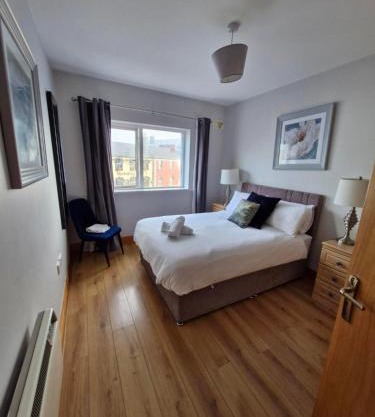 Cosy beachfront apartment in Salthill Galway city