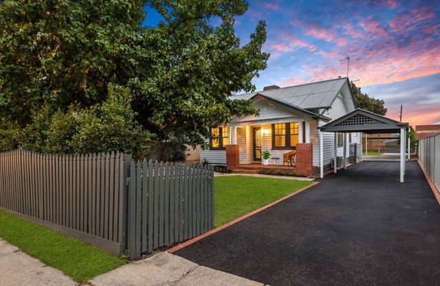 Cosy Bendigo Retreat - Unique Stay - Close to town