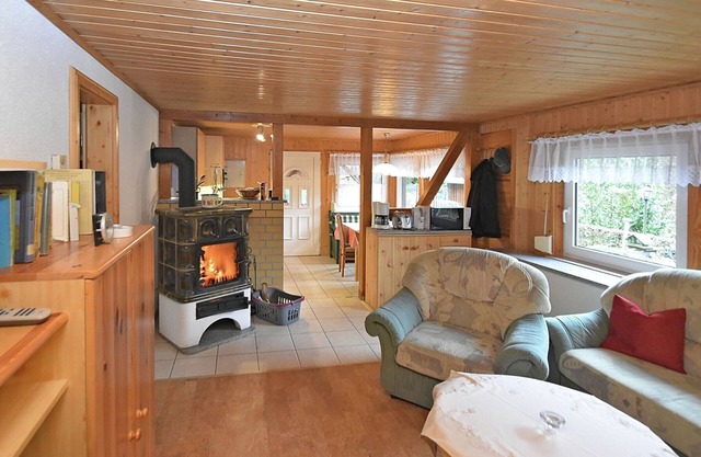 Cosy bungalow with terrace in Neustadt