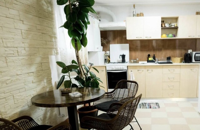 Cosy Central Apartment