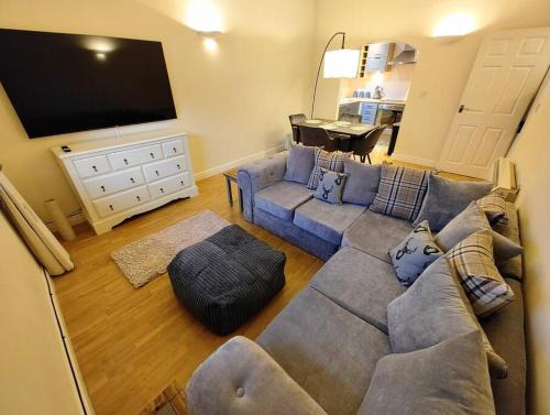 Cosy Central Modern Apartment