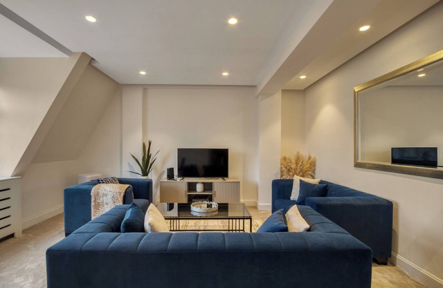 Cosy Chelsea 1BD|1BA