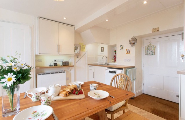 Cosy Cottage - Stunning Sea Views Over Coverack by Porthleven & Lizard Holidays