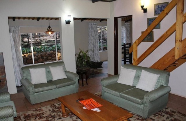 Cosy Cottage with Magnificent Lake and Mountain Viewsn