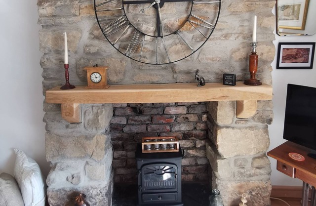 Cosy County Cottage - North Cottage