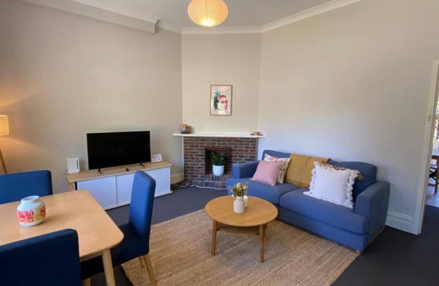 Cosy Flat metres from Rottnest Ferry