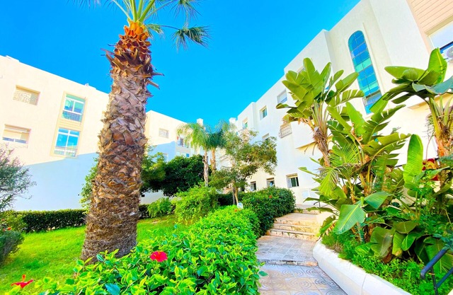 Cosy greeny flat near PAUL harhoura